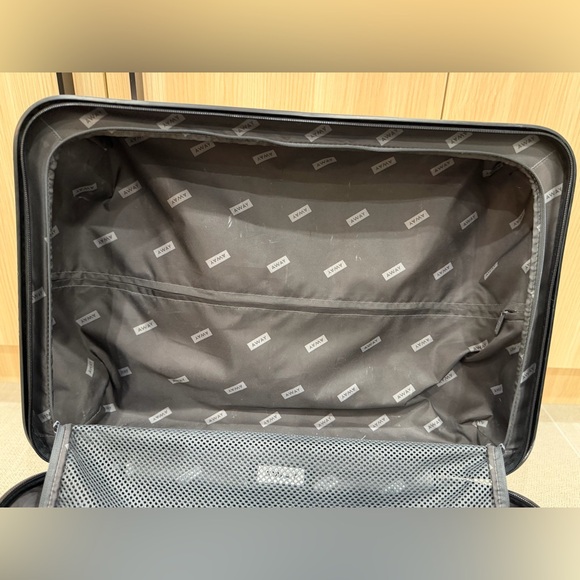 Away Blush Pink Bigger Carry on Luggage - Picture 9 of 11